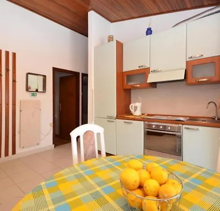 Appartment Nikolina Appartement *